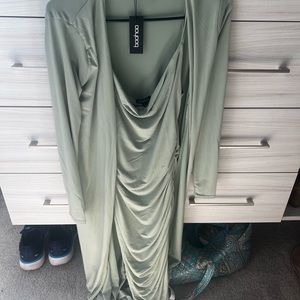Boohoo mint green dress